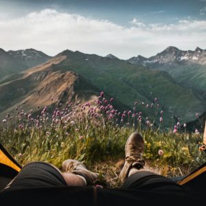 キャンプにコットを持っていく理由と必要な人の見分け方